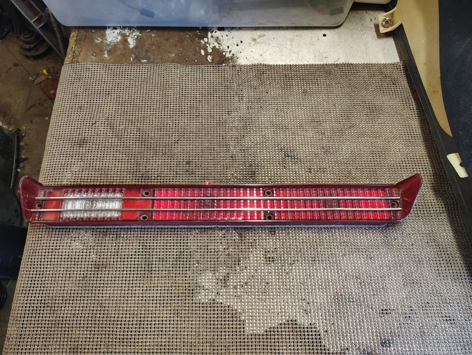 Buick Skylark GS 350 400 1968 1969 luz trasera especial derecha lado pasajero 5958982 Foto 1 de 4