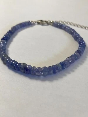 Brazalete ajustable con cuentas de tanzanita de plata de ley de platino de más de 0,25" Foto 1 de 4