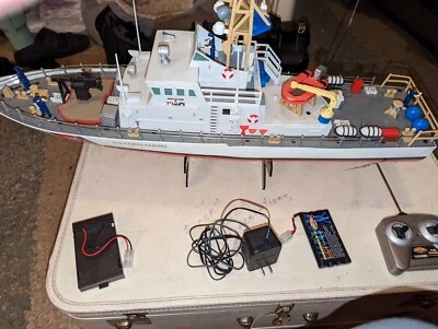 Guardia Costera de los Estados Unidos modelo RC barco NKOK 30 pulgadas x 7 pulgadas carga/batería remota Foto 1 de 4