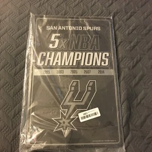 SAN ANTONIO SPURS 5X NBA CHAMPIONS OFFICIAL NBA LISCENSED HARD STEEL PLATE  - Bild 1 von 4