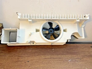 GE Kühlschrank Verdampfer Lüftermotor mit Gehäuse 162D6074 WR60X190 WR17X2990 OEM - Bild 1 von 9