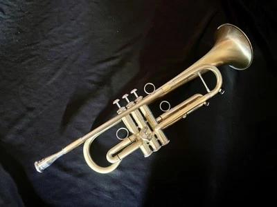 Arturo Sandoval Solista Signature Series Leyenda Modelo Bb Trompeta Cepillo Laca Foto 1 de 4