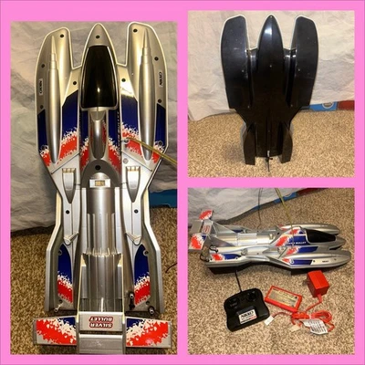 Rare VTG Nikko Silver Bullet RC Speed Racing  Boat with Remote and  Battery HTF - Image 1 of 4