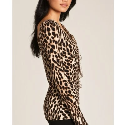 Blusa Top Mujer INC International Concepts Estampado Animal Volantes Acanalados Talla M Foto 1 de 4