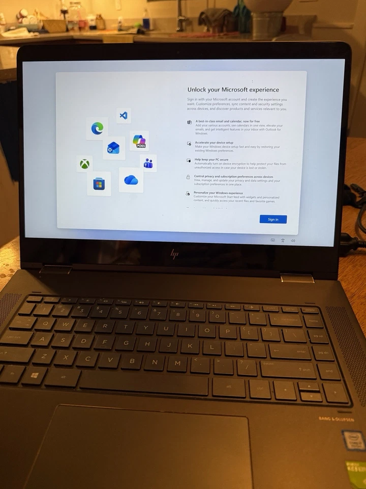 HP Spectre x360 Convertible Laptop - 15t Touch Intel® Core™ i7-8550U  - Bild 1 von 4