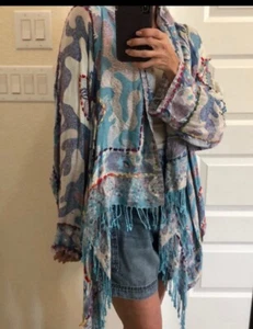 NWT Raj Boho Woven Kimono Wrap Floral With Yarn Embellishments One Size - Picture 1 of 12