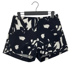 Banana Republic Shorts Womens Size 4 Black White Geo Print 100% Cotton Size Zip - Picture 1 of 17