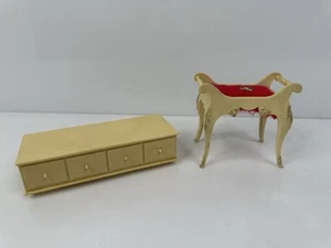 Vintage 1960’s Suzy Goose Chair & Dresser USA - Picture 1 of 13