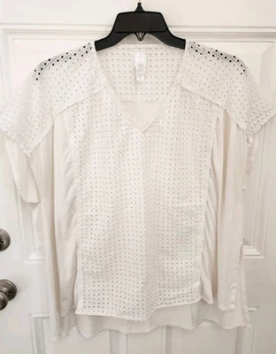 Top MARLA WYNNE WYNNELAYERS Marfil Perforado Manga Corta Alto Bajo Tejido Talla 1X  Foto 1 de 4