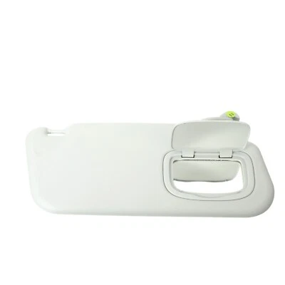 14-20 FIAT 500L SUN VISOR WITH MIRROR RIGHT PASSENGER SIDE OEM NEW 5NE21MS7AA - Imagem 1 de 4