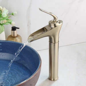 Grifo mezclador fregadero de baño de oro cepillado de 13" grifo de latón de una sola manija en cascada - Imagen 1 de 11