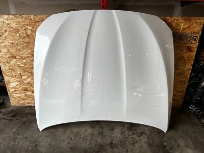 宝马 2011 - 2016 F10 HOOD BONNET SHELL 面板盖白色 ALPINE 300 原始设备制造商 78K /A — 第 1/4 张图片