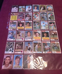 Lot of 33 Vintage Topps MLB Baseball Trading Cards 1962-1974 No Doubles - Picture 1 of 11