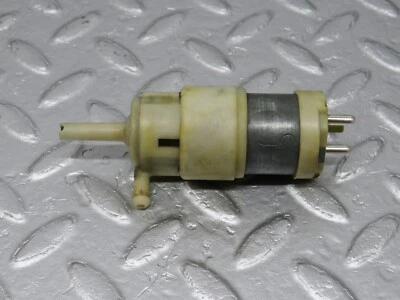 ♂40688♂ Mercedes-Benz W123 300D bomba lavadora parabrisas Hella Foto 1 de 4