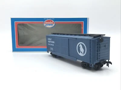 Model Power HO 9002 Great Northern Box Car 39402  New Old Stock - Image 1 of 4