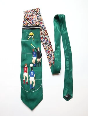VICKY DAVIS THEY THINK IT'S ALL OVER VINTAGE FOOTBALL SOCCER NECK TIE CRAVAT Foto 1 de 4