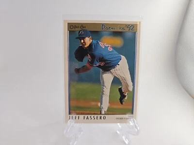 1992 O-Pee-Chee Premier - #119 Jeff Fassero Montreal Expos  - Image 1 of 4
