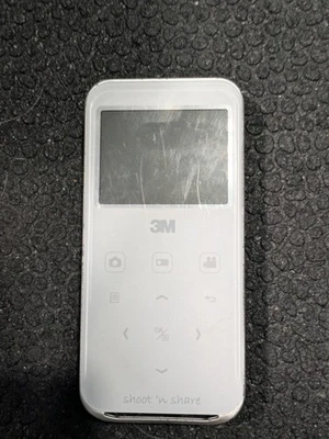 3m Shoot N Share Model V5R Camcorder Projector - Image 1 of 4