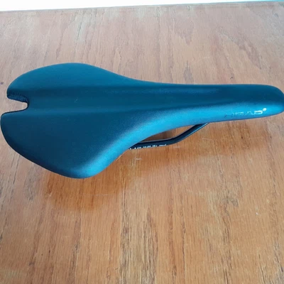 Asiento de sillín de bicicleta de grava marca IUDE Velo Mountain Road Touring Foto 1 de 4