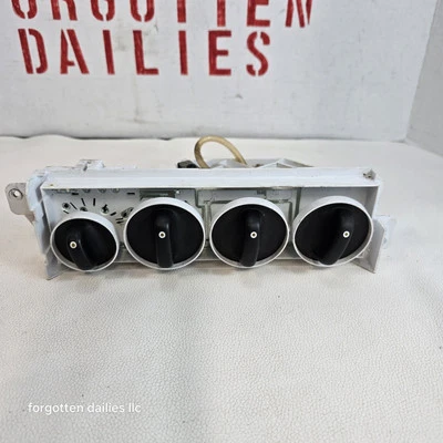 Dodge Neon Plymouth Neon Heater Ac Controls 4886204 4886205 - Image 1 of 4