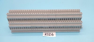 Phoenix Contacts UTTB 4 (1 lot of 37) 800V 4MM IEC60947-7-1 - Image 1 of 3