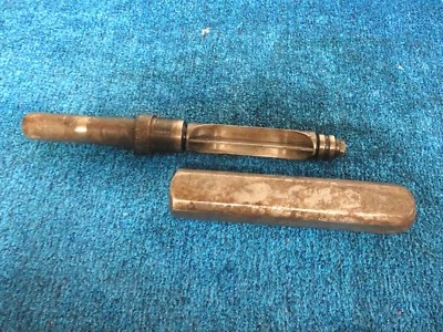 Wyco Square Concrete Vibrator Heads 1' x 2" Hex Shaft Driven - Image 1 of 4