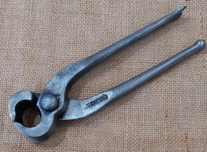 VINTAGE 7" PINCERS WORKSHOP TOOL HAND FORGED ENGLAND - Picture 1 of 7