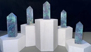 Torre Ruby Fuchsite, Cristal de Cuarzo, Metafísica, Reiki, - Imagen 1 de 23