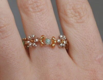 Anillo hecho a mano con cuentas margarita y hojas hecho a pedido cualquier tamaño cualquier color Foto 1 de 2