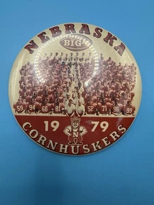 1979 Nebraska Cornhuskers Football Team button - Picture 1 of 12