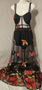 Maxi vestidos bordados de rosa roja transparente para graduación - Imagen 1 de 11