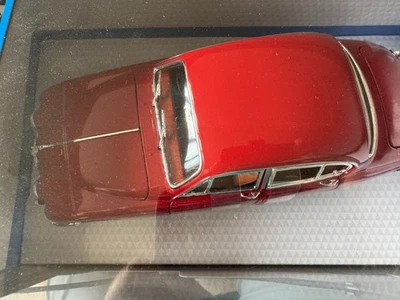 1/18° 1959 BURAGO JAGUAR MARK II - Photo 1/2