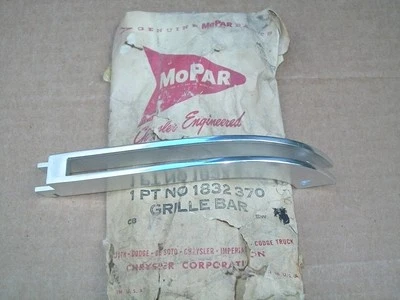Chrysler Imperial Crown LeBaron 1958 nuevo MoPar parrilla barra extensión 1832370 Foto 1 de 2