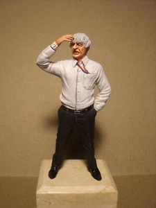 1/18 FIGURE  BERNIE ECCLESTONE  VROOM  PAINTED  MINICHAMPS  GP REPLICAS  SPARK - Picture 1 of 7