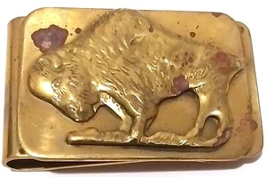 RARO VINTAGE - FERMASOLDI IN OTTONE CON RILIEVO BISONTE BUFALO - Foto 1 di 2