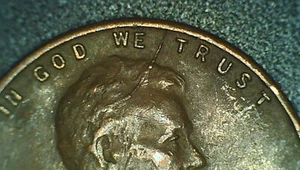 1952 Lincoln Wheat Cent with Large Die Crack - Picture 1 of 3