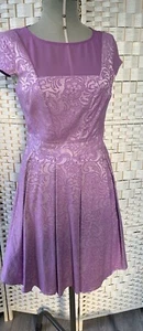 Gebraucht Mauve Fit & Flare Spitze Effekt Kappe Ärmel Kleid Lager Größe 10 - Bild 1 von 5