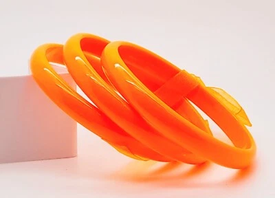 B001 Juego de 3 Simple Único Moda Liso Color Naranja Brazalete Pulsera Plástico Foto 1 de 4