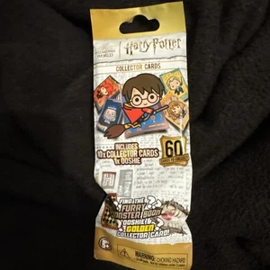Tarjetas de coleccionista de Harry Potter + Ooshie - 1 paquete ciego - Imagen 1 de 2
