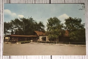 Skokie IL Illinois Elliot's Pine Log Restaurant & Lounge Postcard - Picture 1 of 2