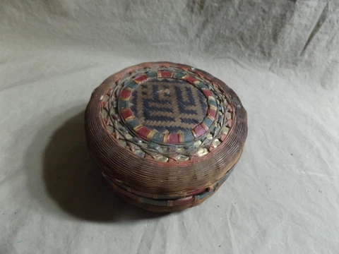 Antique Early 1900s Asian Style Round Painted Woven Sewing Basket 6x3.25" Cover
