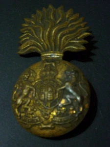 ROYAL SCOTS FUSILIERS BADGE IN GOOD CONDITION - Picture 1 of 2