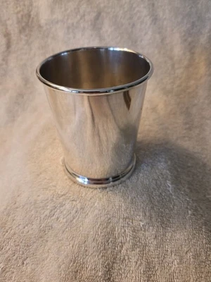 WEB Plata de Ley COMO NUEVA JULEP Tradicional con Borde 96 gramos sin mono 98 gramos Foto 1 de 4