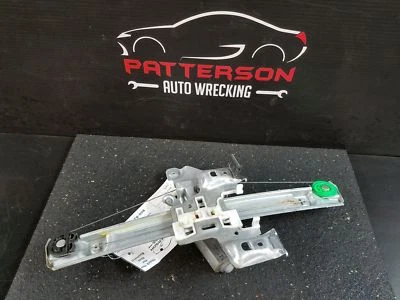 2009 CHRYSLER 300 водитель слева задняя дверь стекло регулятор с электродвигателем - Изображение 1 из 4