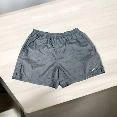 Pantalones Cortos Nike De Colección Para Hombre Grandes Negros Bordados Fútbol Y2K Logo Cuadros Foto 1 de 4