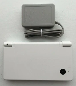 Nintendo DSi Arctic White + Charger GOOD CONDITION! Japan Import US Seller - Picture 1 of 3