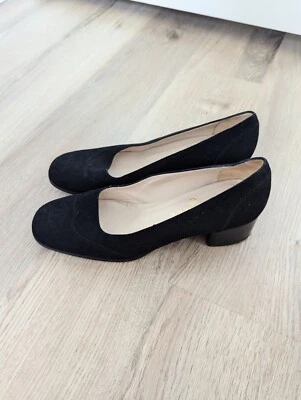 Zapatos de salón Chanel vintage de gamuza negra con tacón bloque EU39 Foto 1 de 4