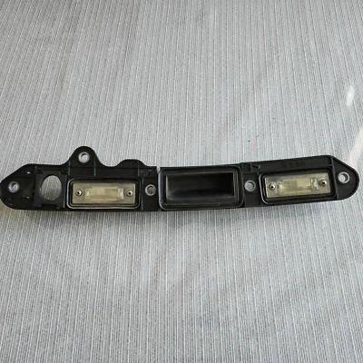 Manija de la tapa del maletero trasero Volkswagen Jetta 2006-2010 con placa panel de luz OEM* Foto 1 de 4