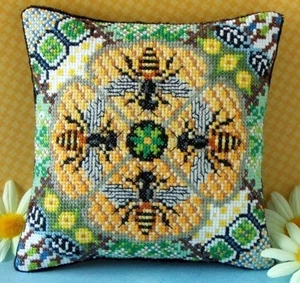 Honigbienen gezählt Kreuzstich Mini Kissen Kit, Sheena Rogers Designs - Bild 1 von 4
