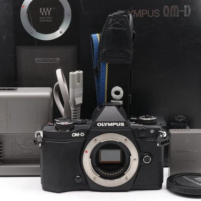 OLYMPUS OM-D E-M5 Mark II Black Body Only [Near Mint / 2,390 shots] - image 1 of 4